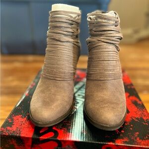 Light Brown Women’s Boots